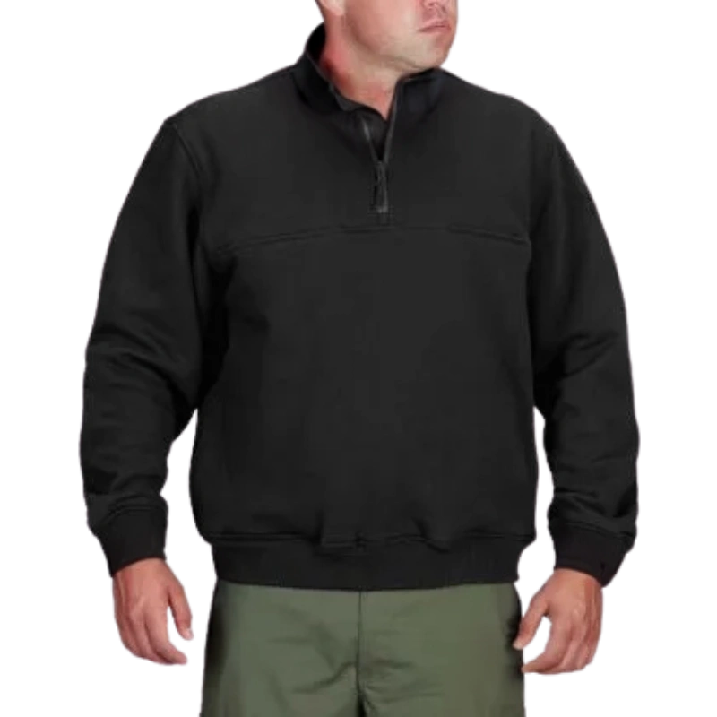 Schwarzes 1/4 Zip Arbeitshemd: Dein Job, Dein Style. Alltagstauglich, bequem und immer am Mann. Perfekt für jeden Tag.